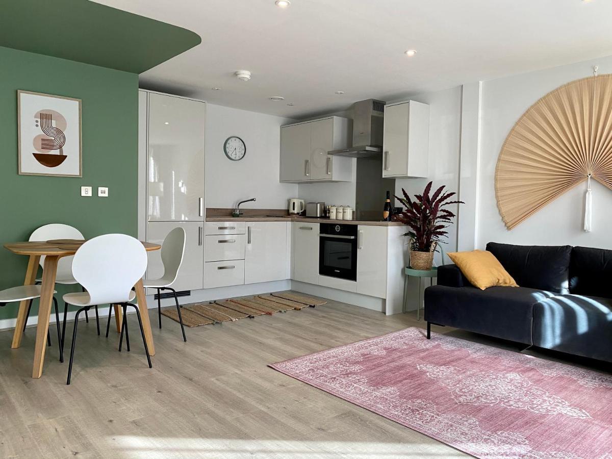 Modern Apartment In Central Quiet York With Free Parking - Contemporary New Building Екстер'єр фото