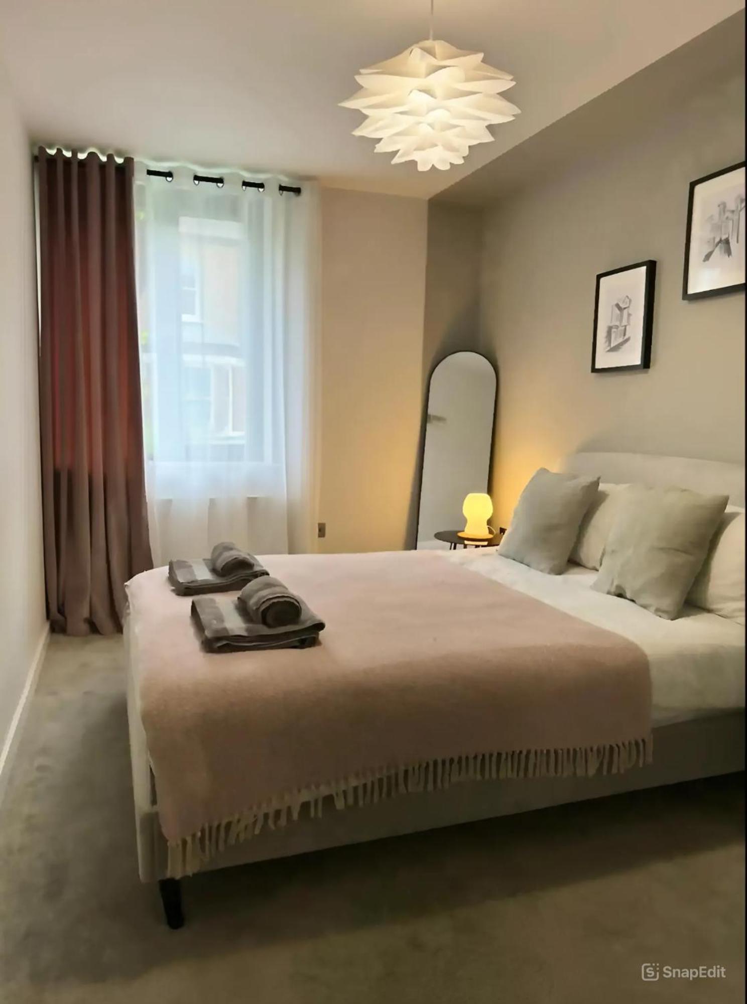 Modern Apartment In Central Quiet York With Free Parking - Contemporary New Building Екстер'єр фото